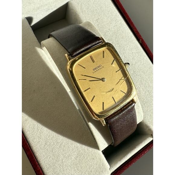 Vintage Seiko Lassale 6020-5909 Quartz Watch – 14K Gold Bezel – WITH BOX - Picture 10 of 16